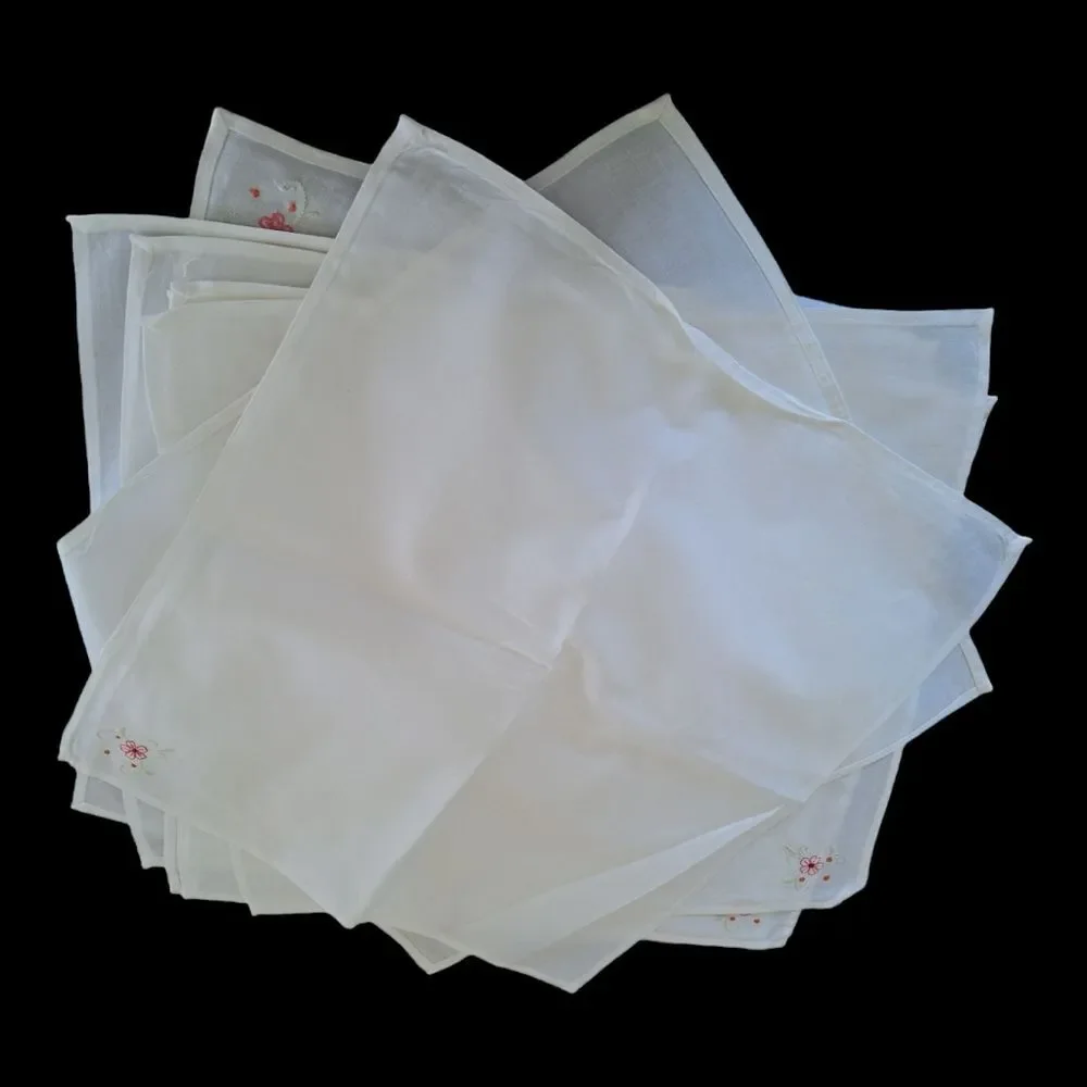 Irish table linen Set 8 Napkins 72 x 90 Tablecloth Embroidered Handmade Floral